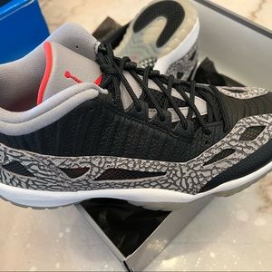 Mens jodan 11 IE concord concrete